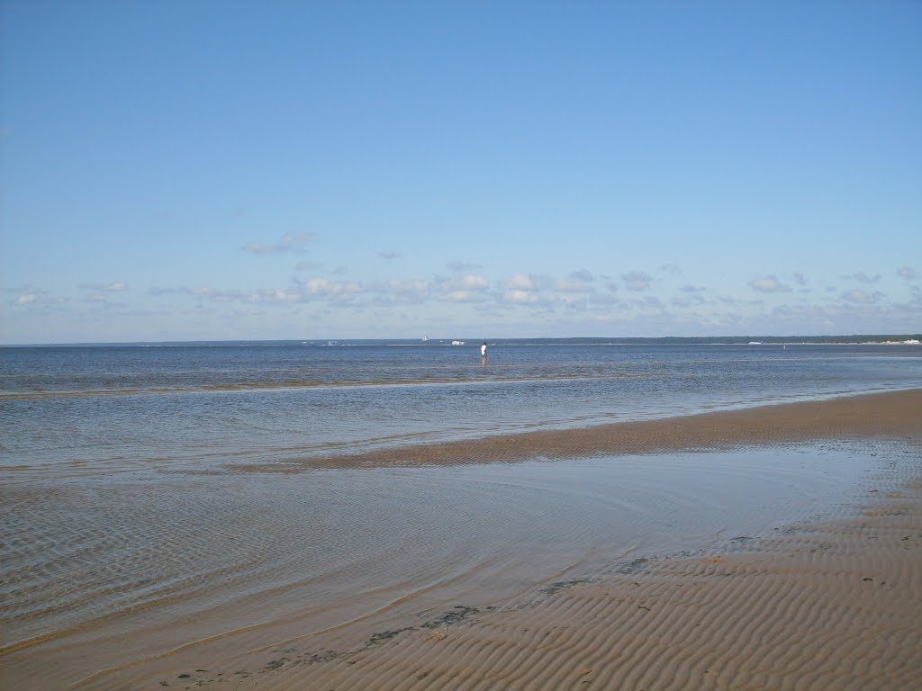 Tide out.