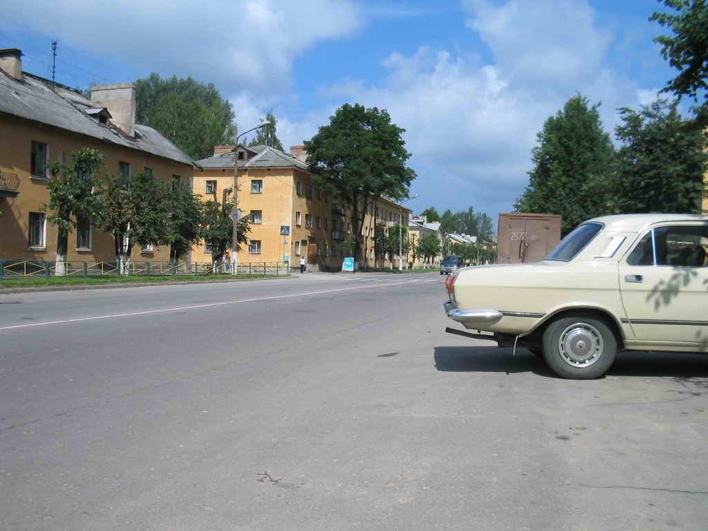 улица (Street)