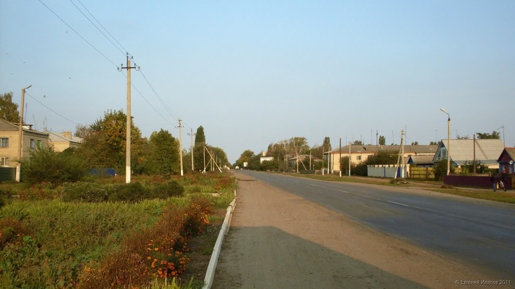 Раннее утро на ул. Ленина