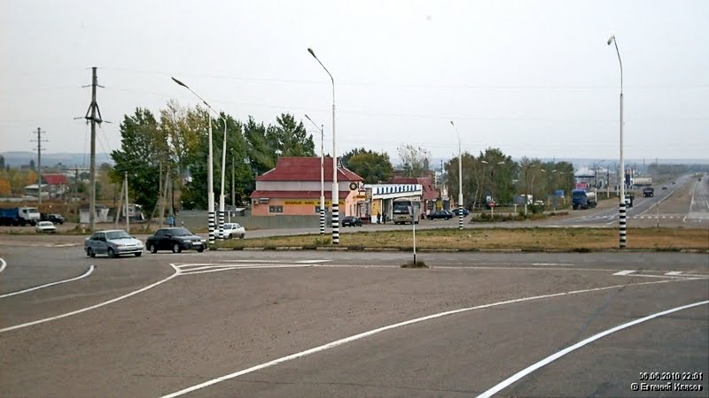 Круговая развязка в Калининске.