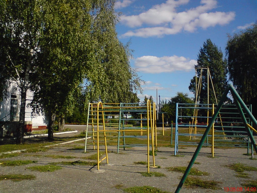 Двор МОУ СОШ №3