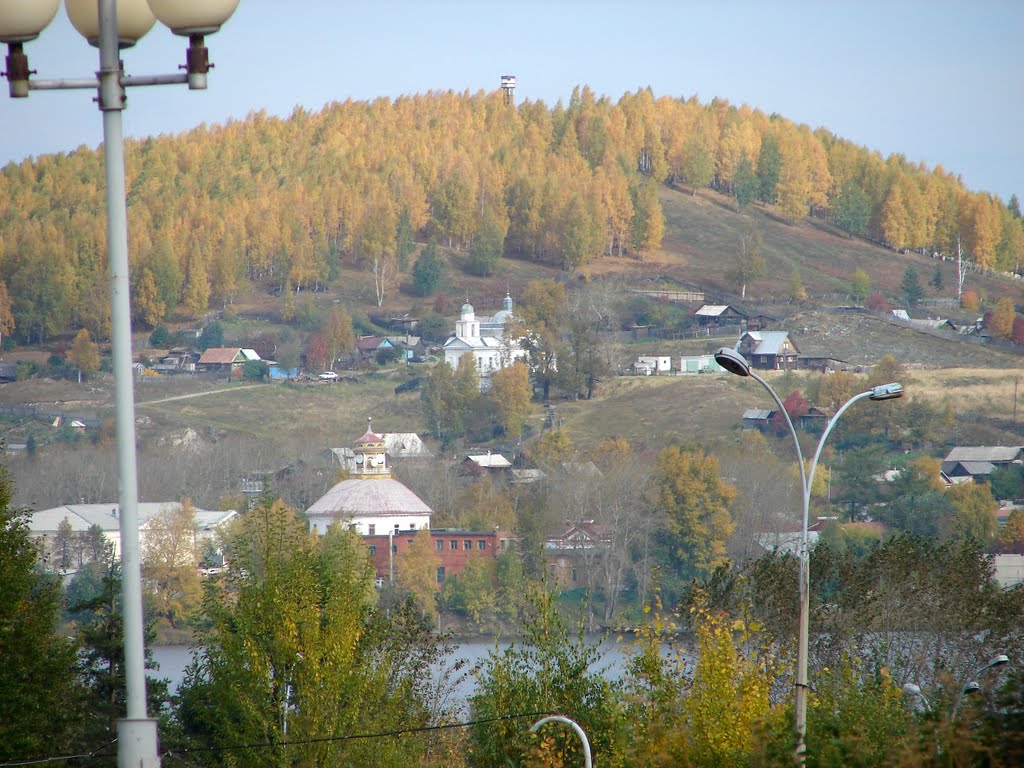 Вид на Верх-Нейвинск из Новоуральска, 2007 г