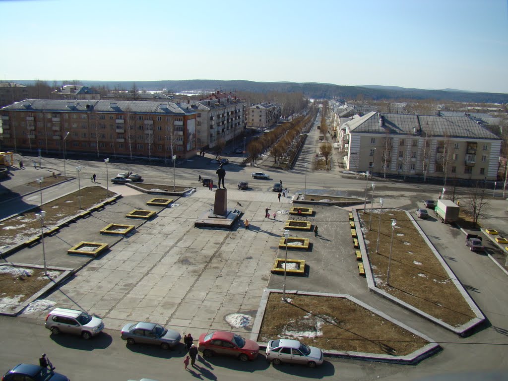 Площадь перед ДК