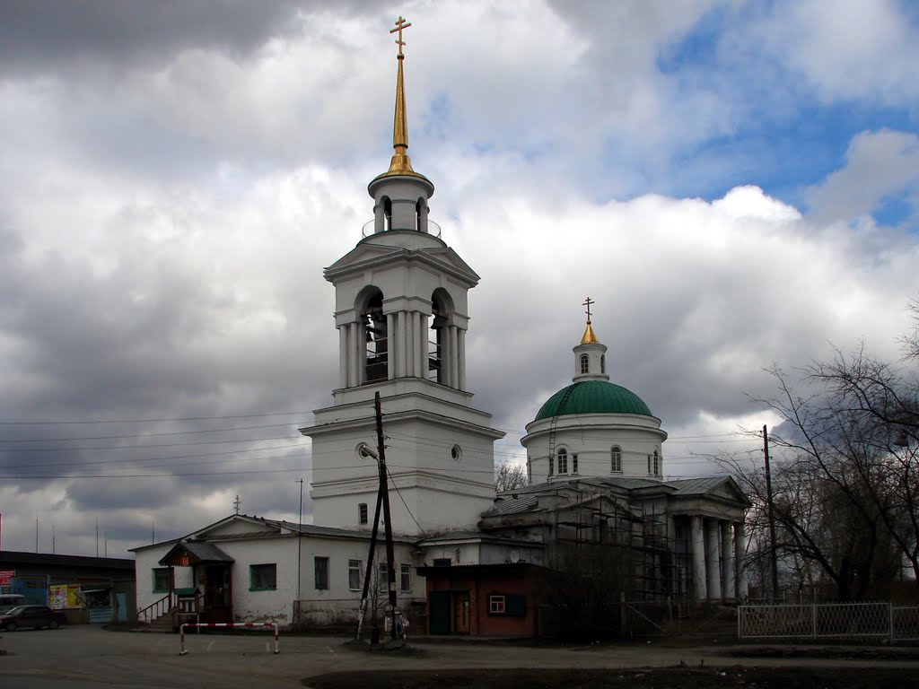 Церковь в Арамиле. 2011 г