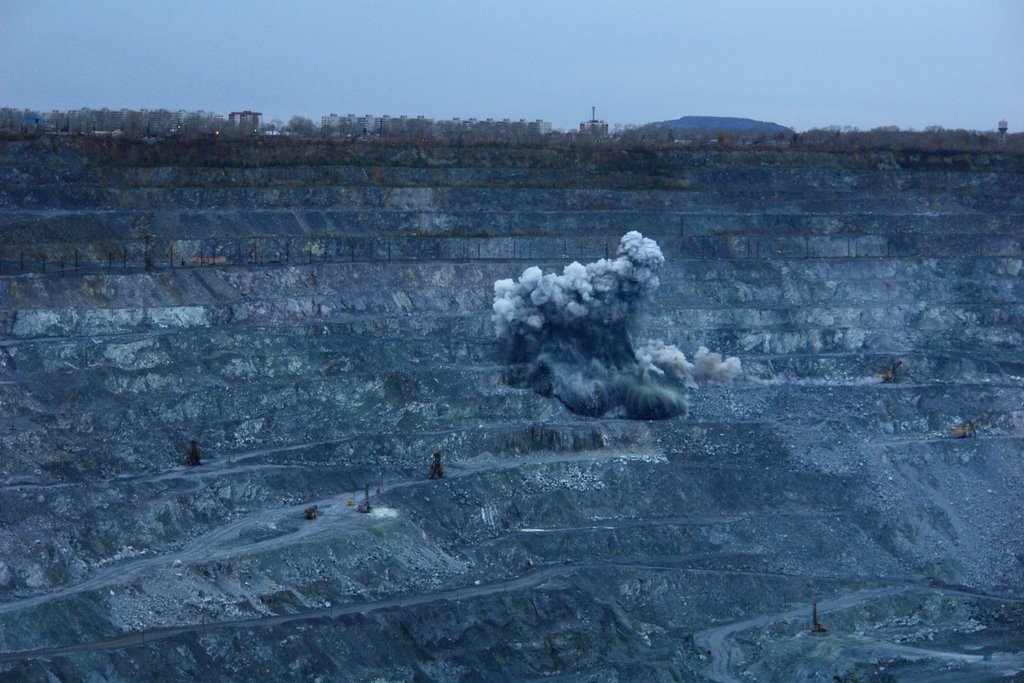 Asbestovsky open-cast mine is a monument of industrial Ural