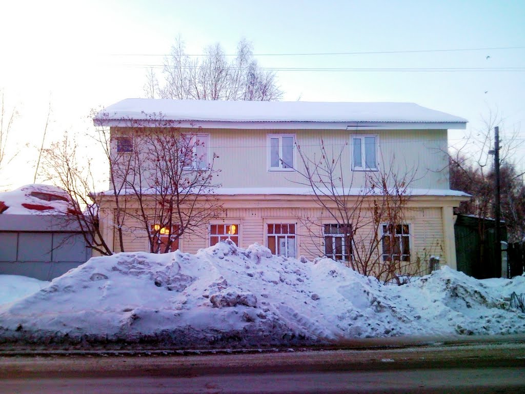 Берёзовский. Автошкола. Бывший ДОСААФ.