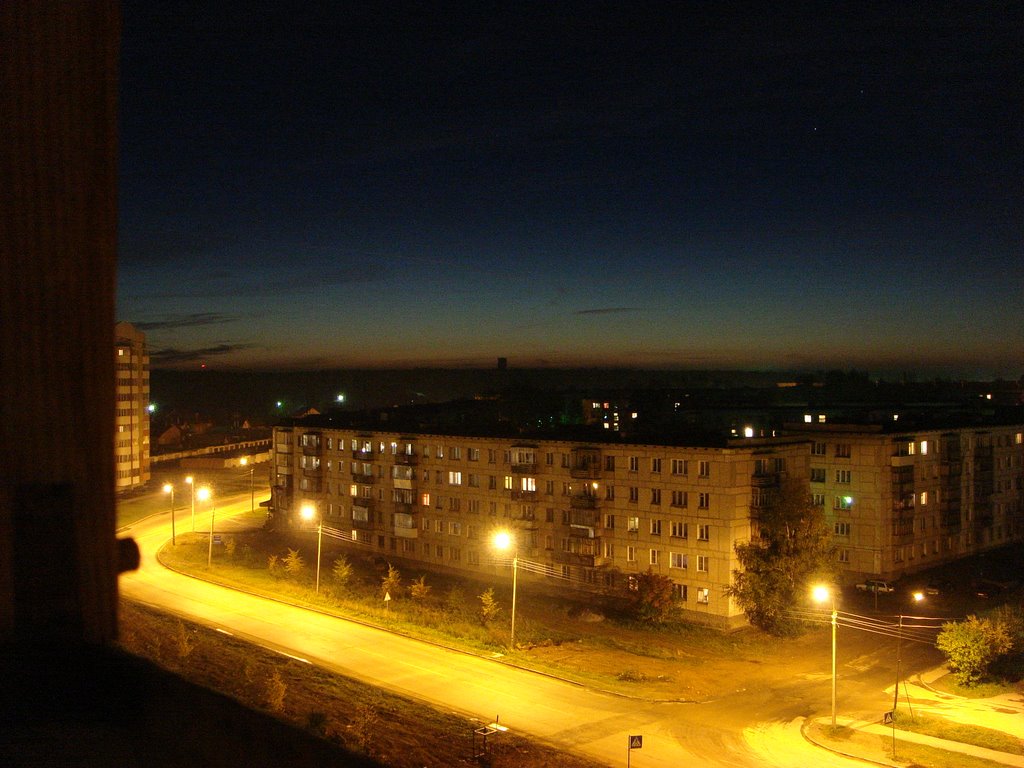 Вид из моего окна ночью (my window at night)