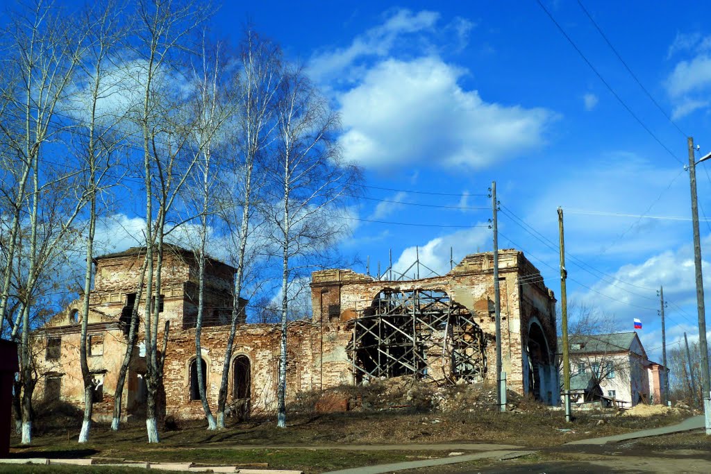 В-Синячиха. Восстановление храма.