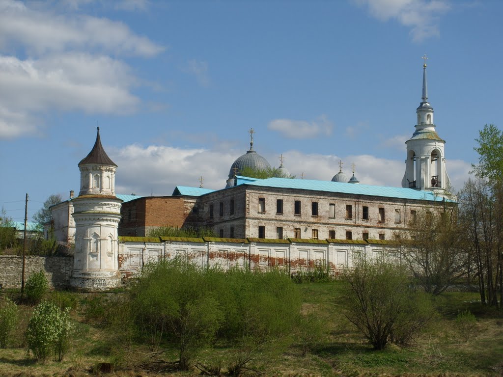 Николаевский монастырь.
