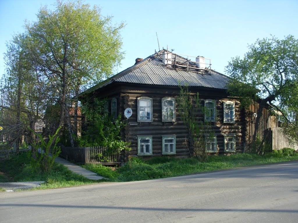 Типичный дом в Верхотурье./ Typical house in Verkhoturye.
