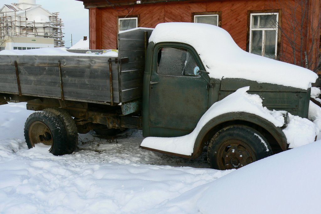 Старый автомобиль