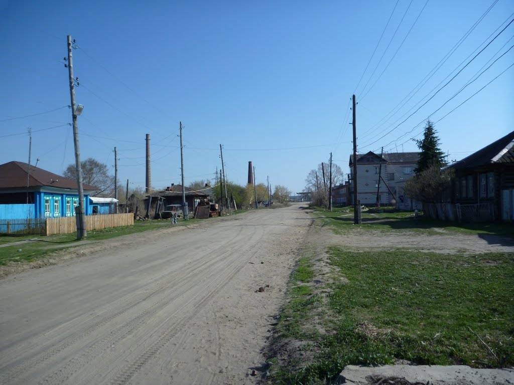 Улица Ленина (вид в сторону фабрики)