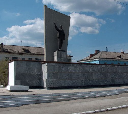 Памятник Ленину.