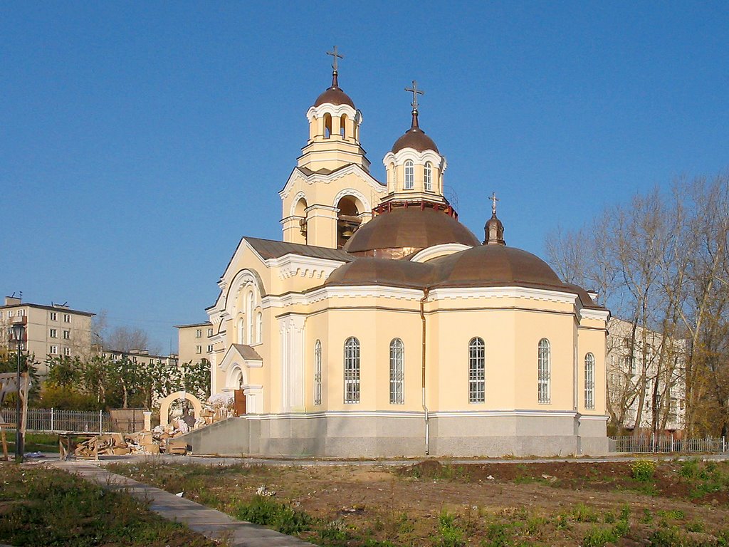 Церковь в Кировграде. 2005 г