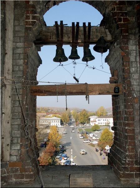 С колокольни