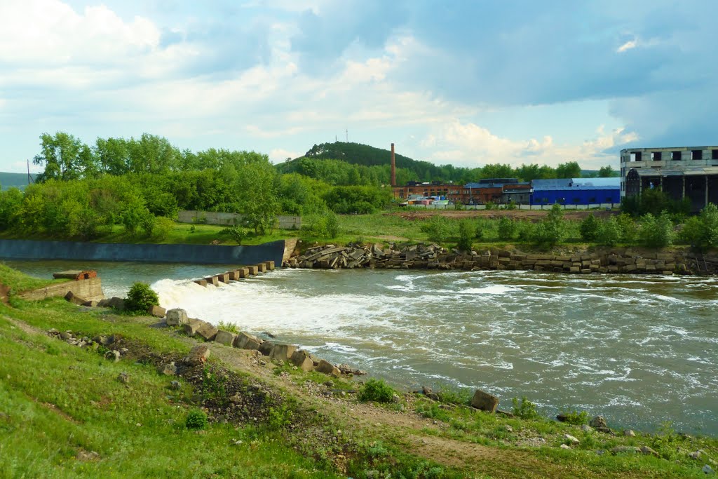 Михайловск. Уфа после плотины.