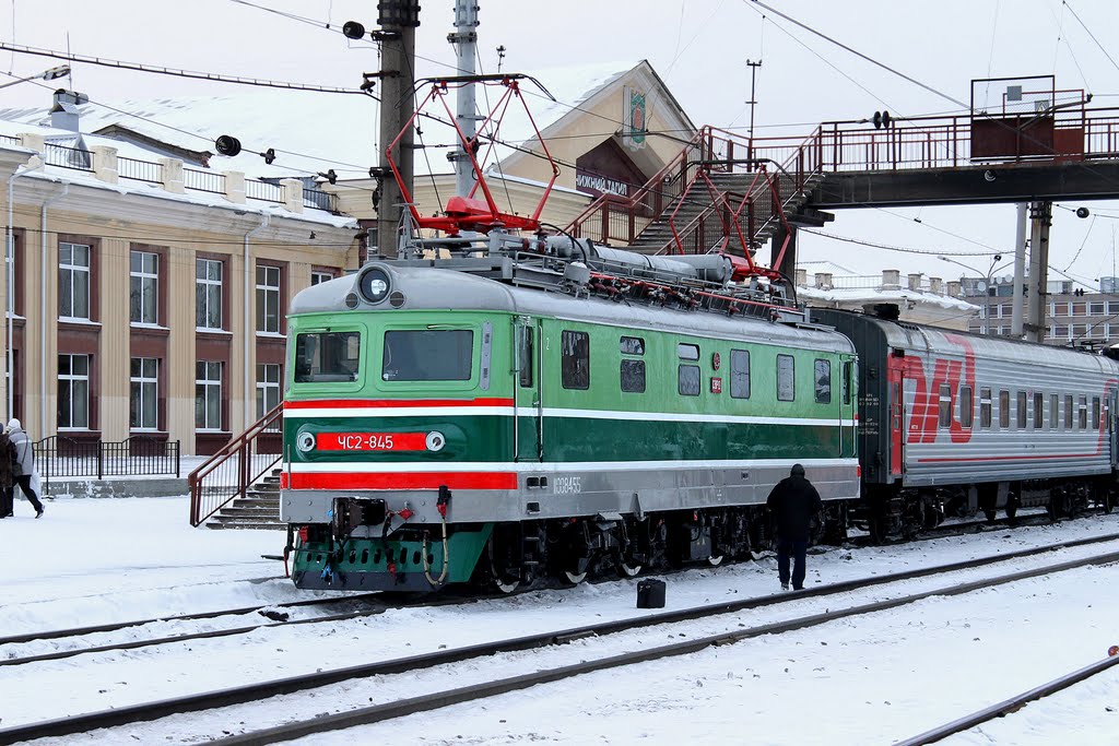Электровоз ЧС2-845 на станции Нижний Тагил, Свердловская ЖД, Свердловская область. Фото сделано 25.11.2011