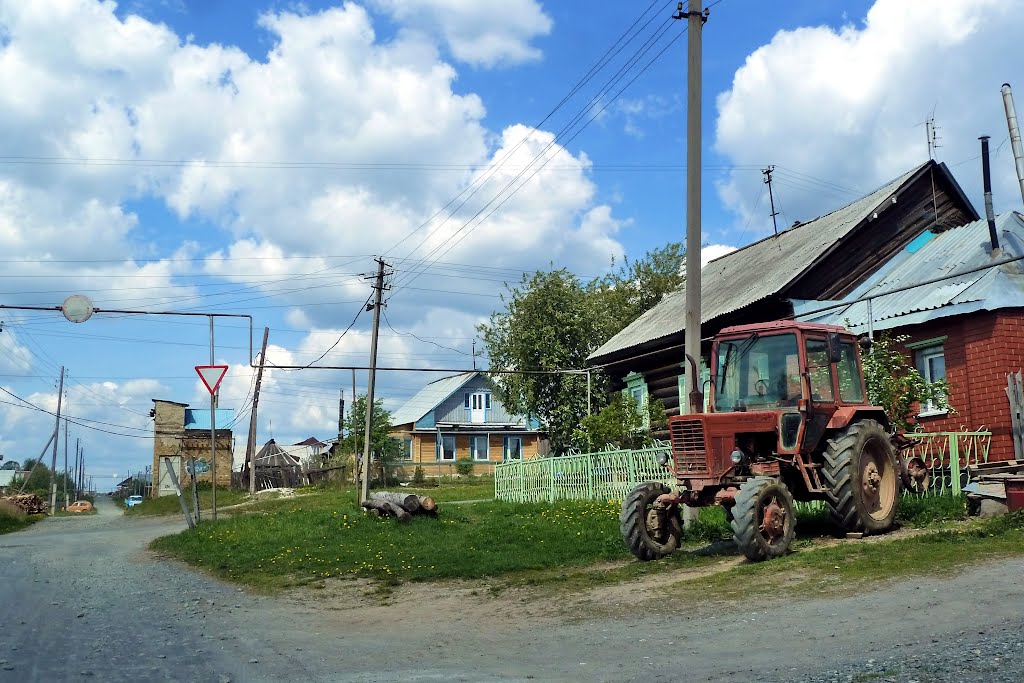 Первоуральск. Трактор.
