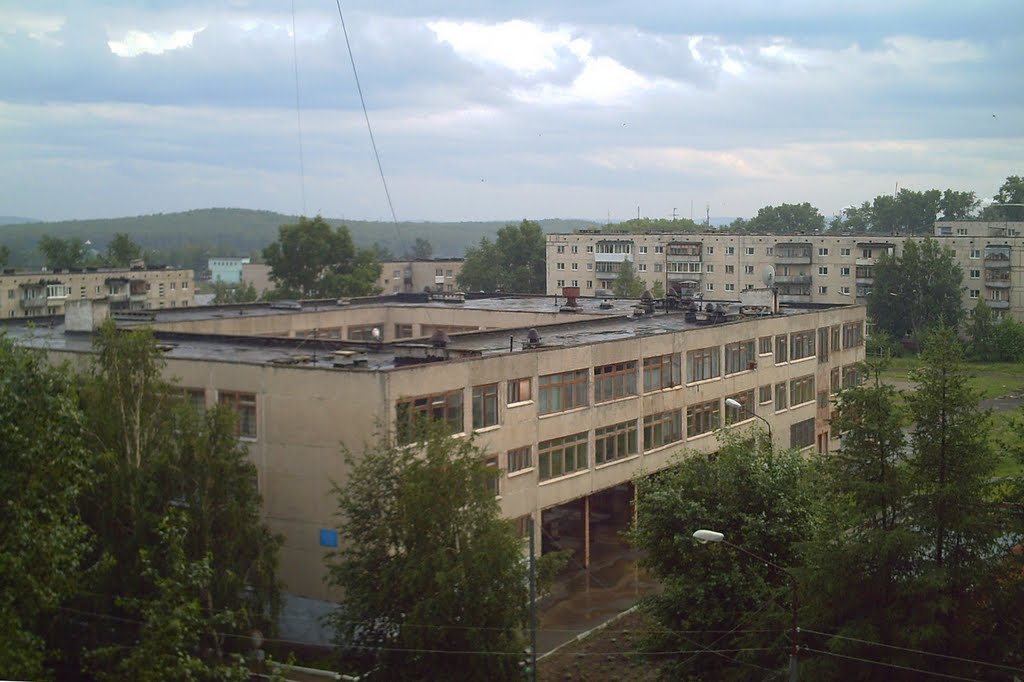 Школа №4. ПОЛЕВСКОЙ.