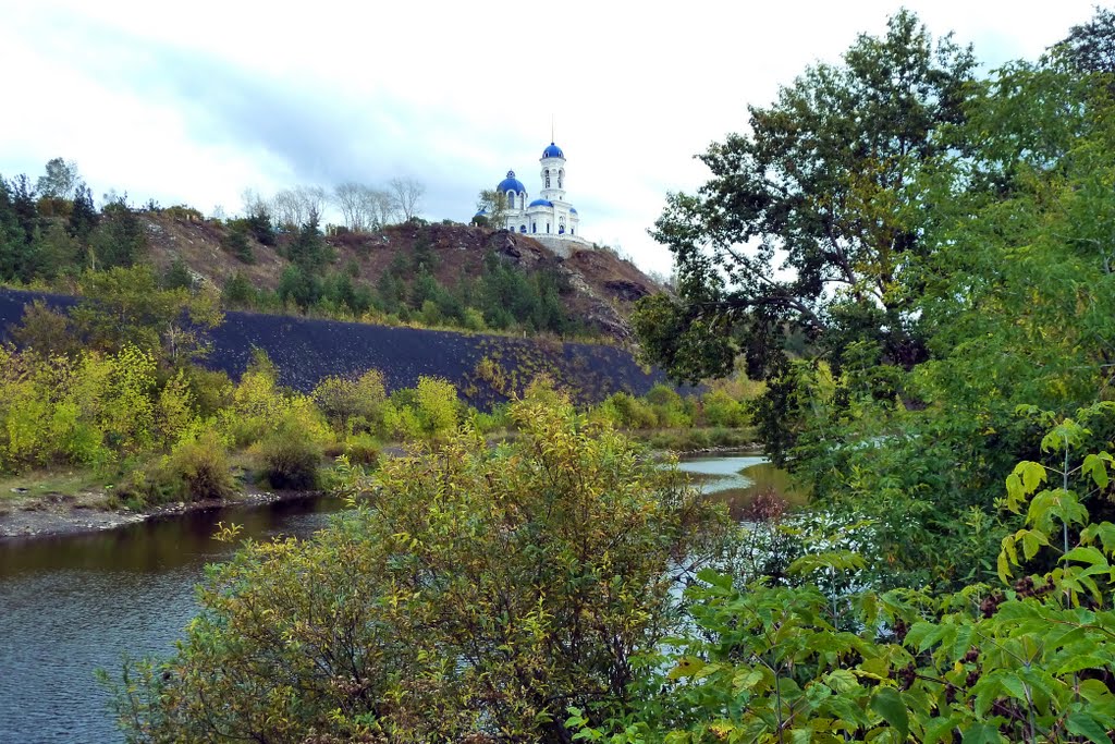Реж. Церковь над Бобровкой.