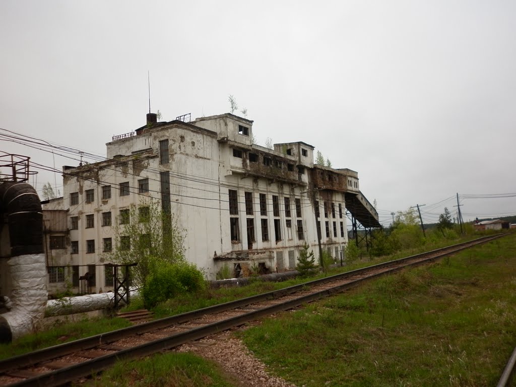 Building ruins in an industrial zone