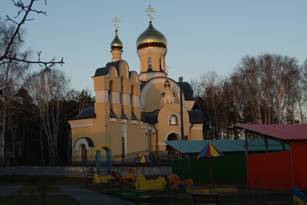 Церковь "Николая Чудотворца". Среднеуральск. май 2014 года.
