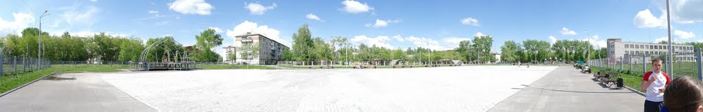 Новая площадь у стадиона