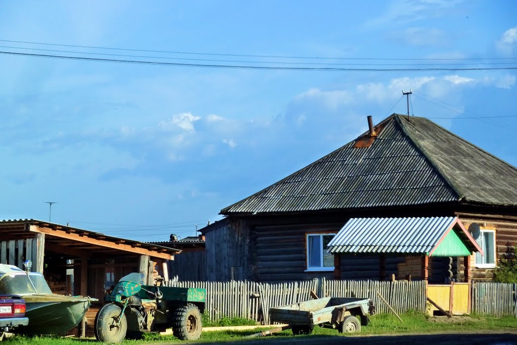 Таборы. Трехколесный болотоход.
