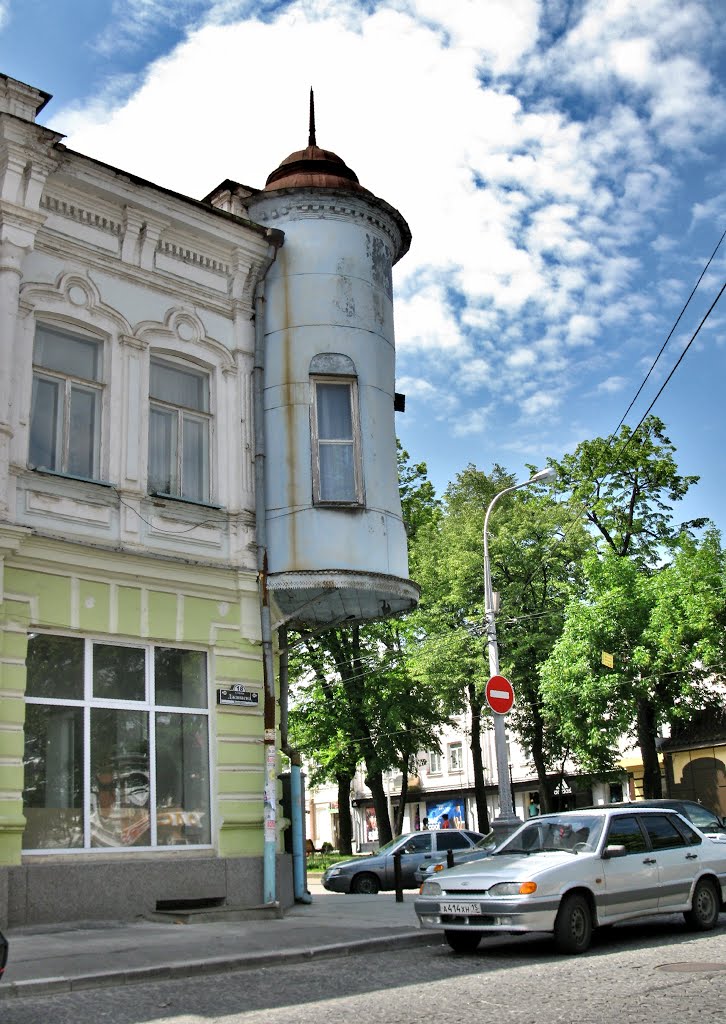 corner Dzhanaev street  and Prospekt Mira