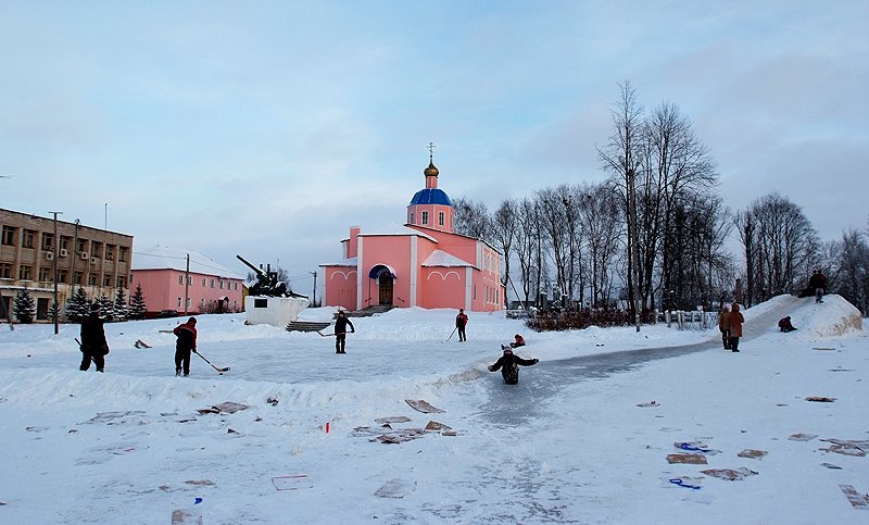 Духовщина. Центральная площадь зимой.