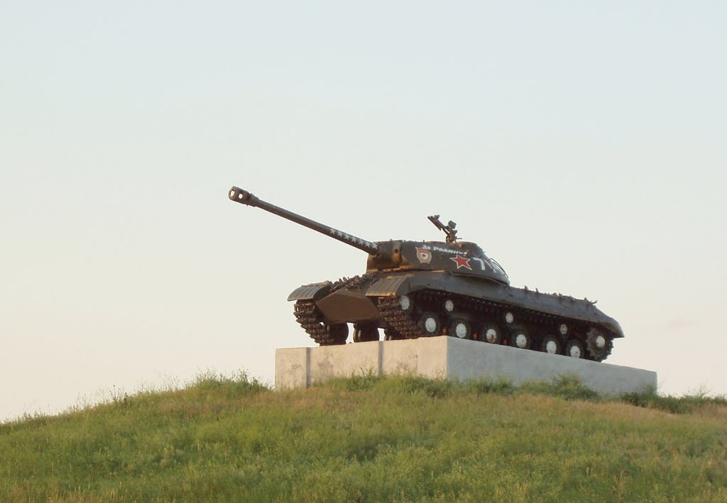 Танк ИС-3, памятник около г. Благодарный, Ставропольский край