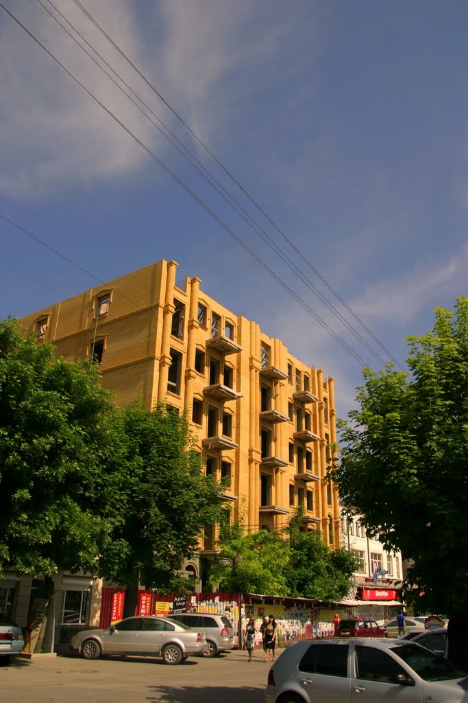 Ессентуки. Недостроенный дом.