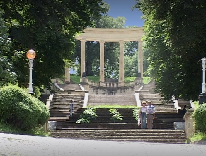 Colonnade at an entrance in Kurortny park at Dzerzhinsky street
