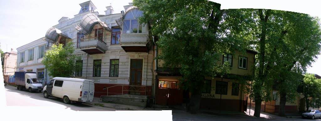 Кисловодск. Ул Кольцова 18 и окрестности. Панорама.