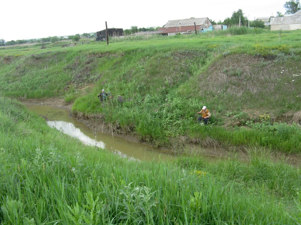 Суркуль (Курсавка). Рыбаки на речке Суркульке.