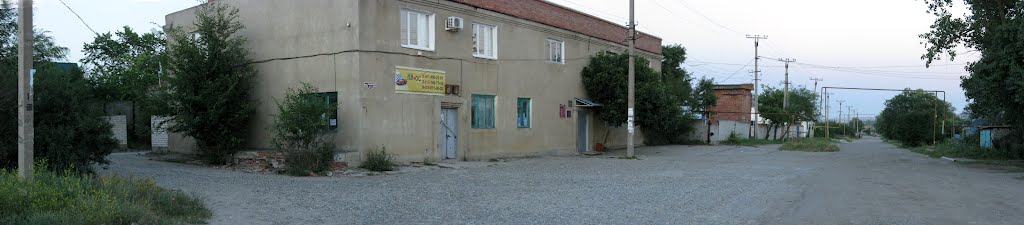Панорама. Курсавка. Редакция газеты "Призыв". В здании находится паспортный стол. Раньше здесь начиналась налоговая служба района.