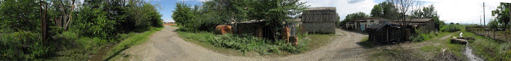 Панорама. Курсавка. Около входа во двор "немецкого" дома работников ПДУ