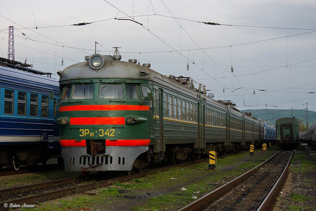 EMU-train ER9P-342 on the train station Mineralnye Vody
