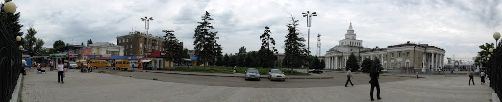Панорама. Минводы. Вид на рынок, автовокзал и ЖДВ.