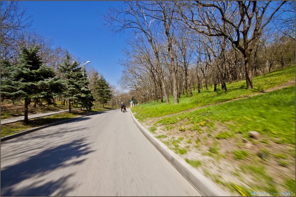 Летя на велосипеде... - While riding a bicycle...