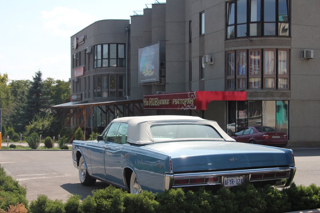 Lincoln Continental 4 door convertable, 1966