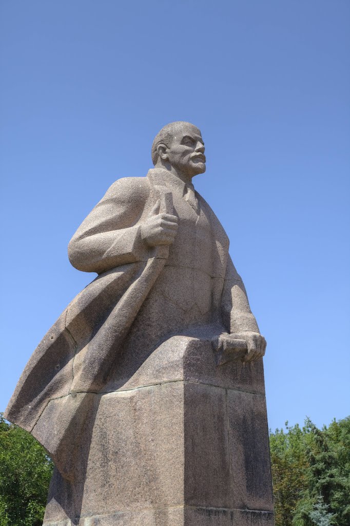 г. Светлоград, памятник Ленину