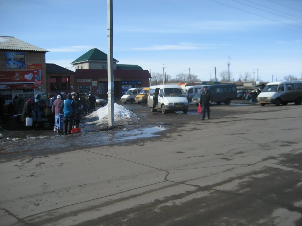 Площадь у автовокзала и рынка г. Жердевка 24.03.2011г