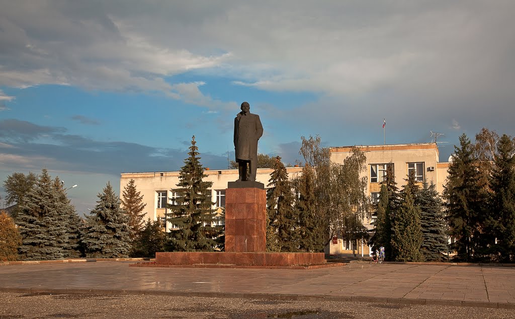 Morshansk, Lenin, Aug-2010