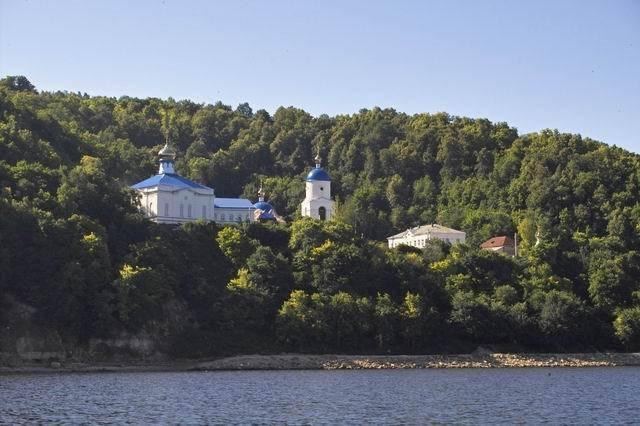 Макарьев монастырь близ Свияжска / Makarev monastery near Sviyazhsk