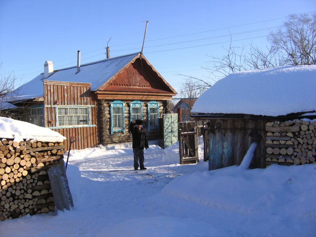 Повседневная жизнь 004. Двор. Зима.