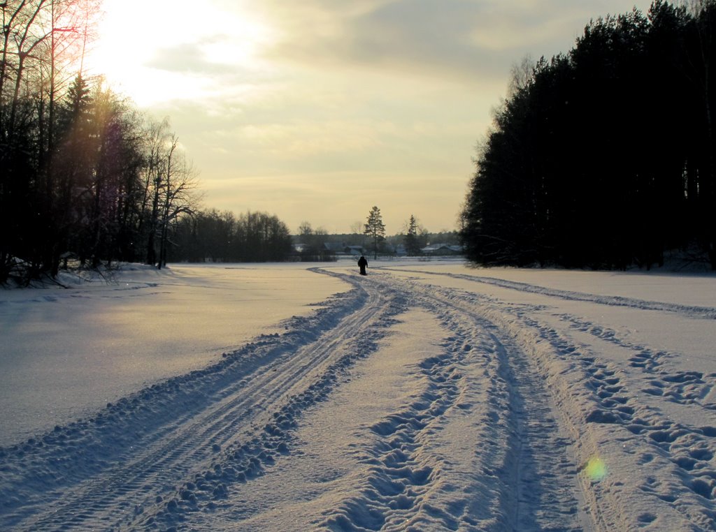 По озеруOn lake