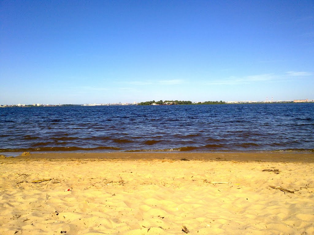 Beach of Verkhniy Uslon. Russia.Summer 2012.