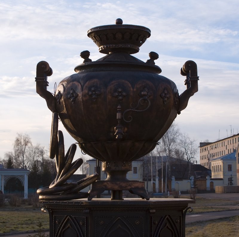 памятник Самовару