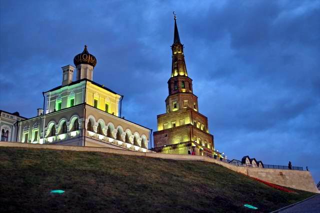 кремль в сумерках